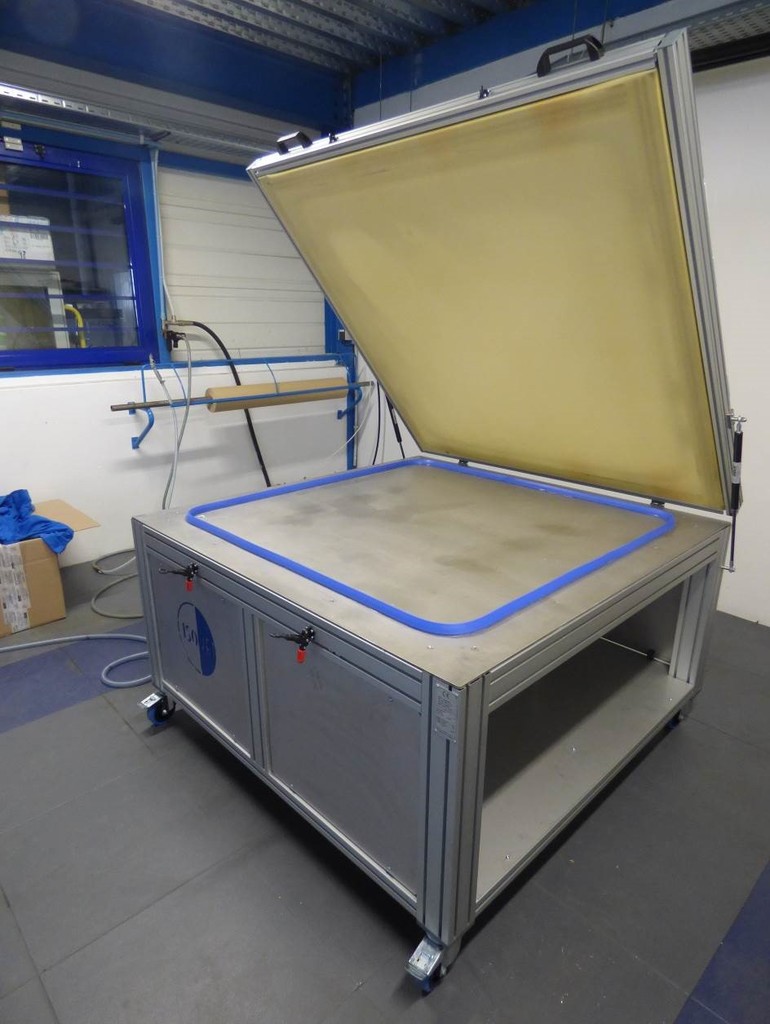 Vacuum Table